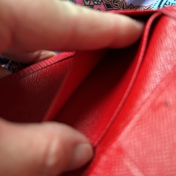 🔥NWOT RED AUTHENTIC LOUIS VUITTON EPI CARD HOLDER SP0066 - Picture 4 of 8